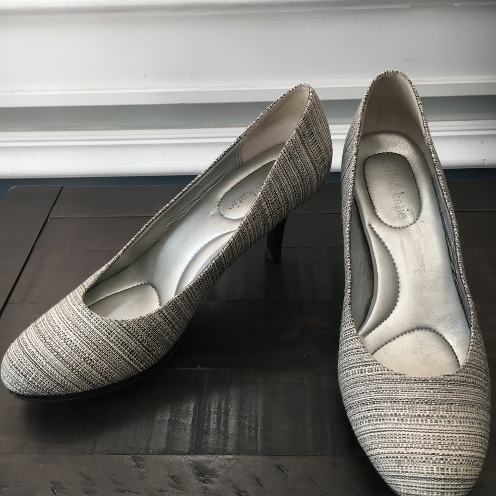 Business casual dress heels